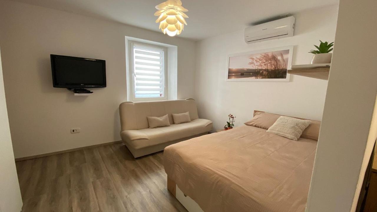 Apartma Pingo Capodistria Esterno foto
