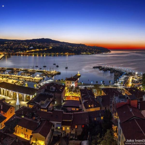 Apartma Pingo Capodistria Esterno foto
