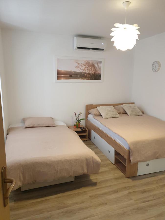 Apartma Pingo Capodistria Esterno foto