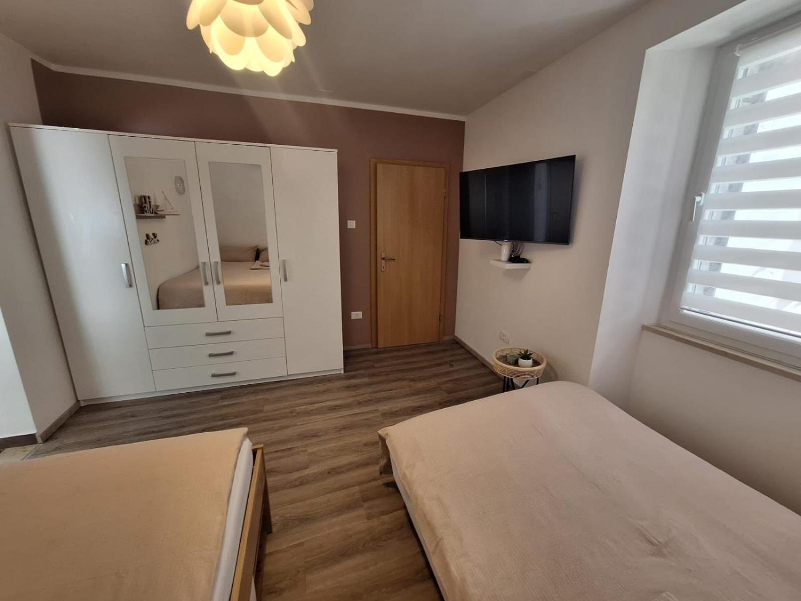 Apartma Pingo Capodistria Esterno foto