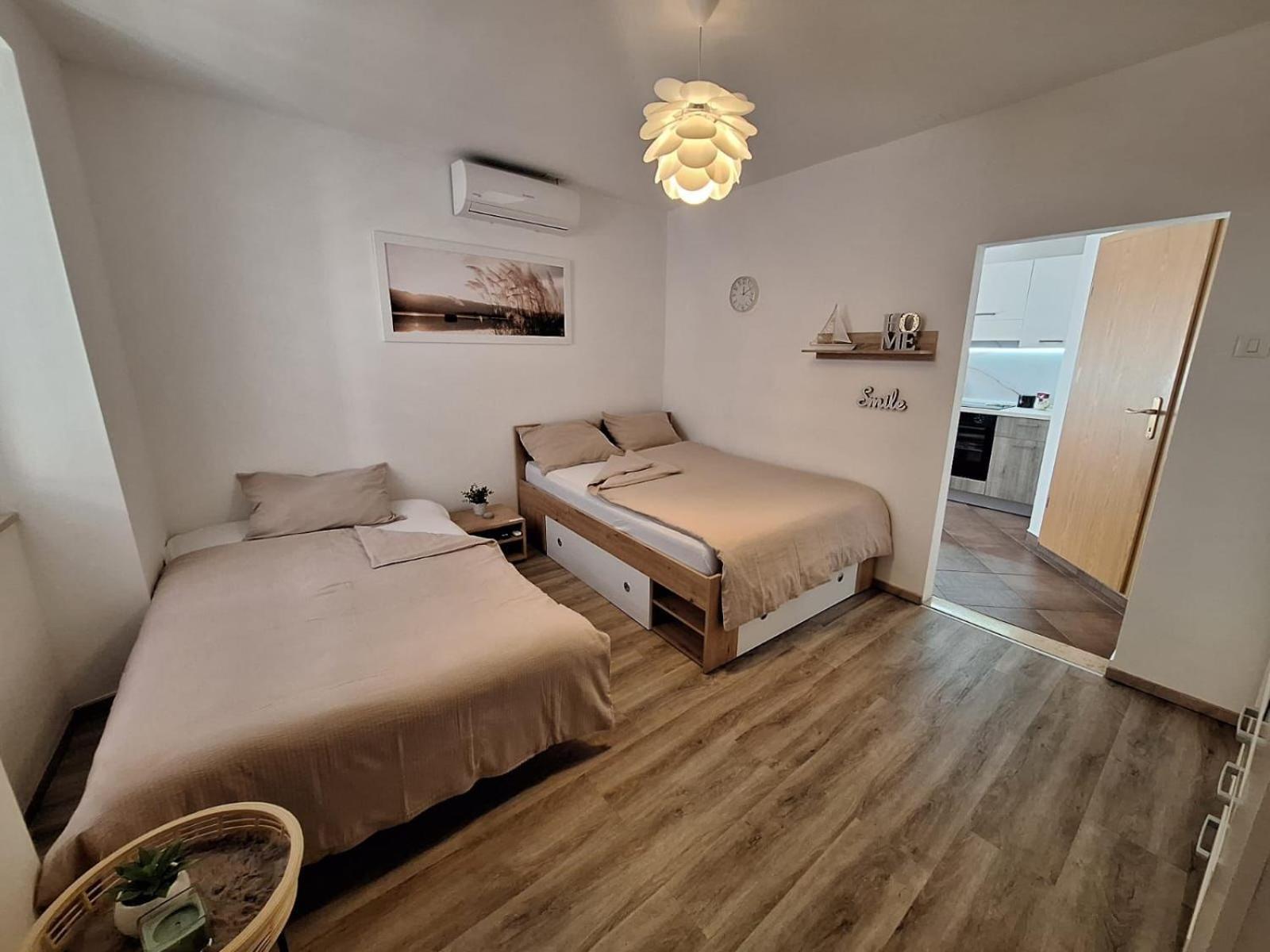Apartma Pingo Capodistria Esterno foto